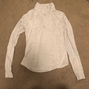 Semi-fitted White Stripped Pullover